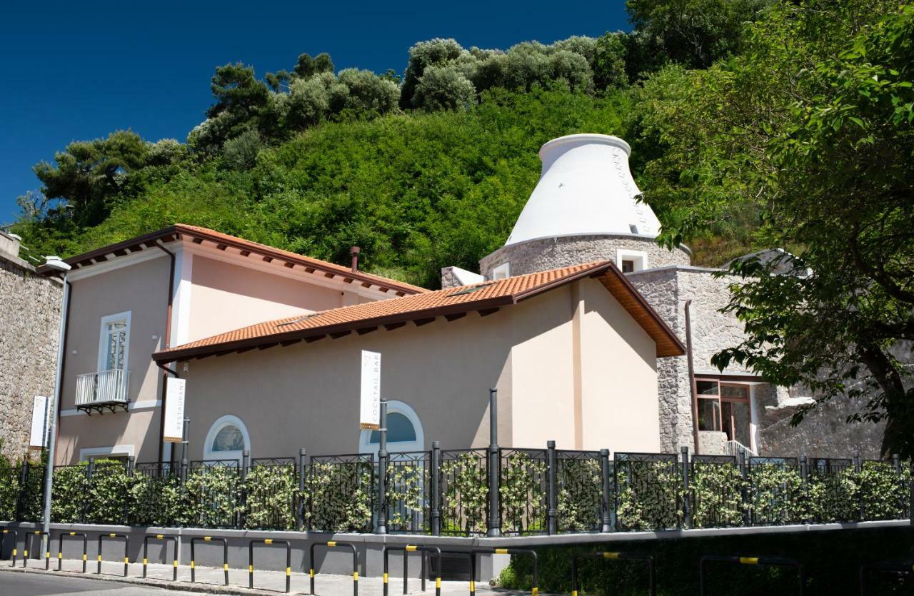La Fornace Relais & Spa Кастеламаре ди Стабия Екстериор снимка